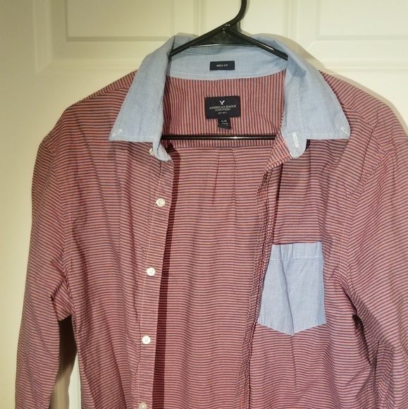 American Eagle Button Up - Picture 1 of 2